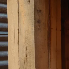 150x150 mm Egestolpe 3,0 m.