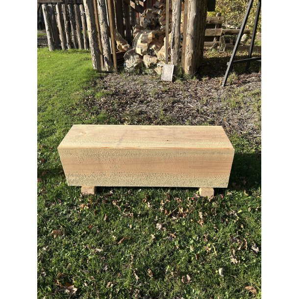 Bnk i massiv Douglas 350x350 mm - 1,2 m.