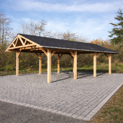 Stor carport med kip