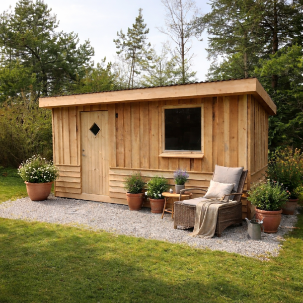 Udhus med ensidet tagh�ldning - 13,4kvm