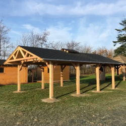 Stor carport med kip fra Oksbl Savvrk