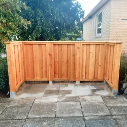 Skraldespandsskjuler til 3 spande