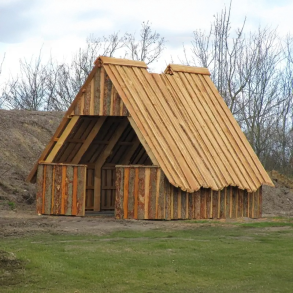 Blhytte i lrk og Douglas