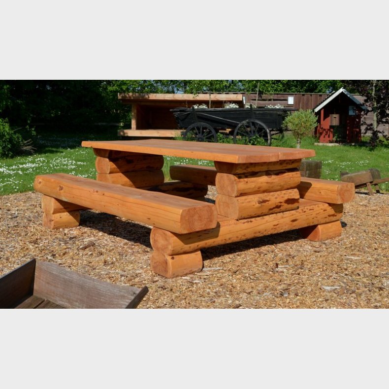 Bord med bænke i stammer (3 meter)
