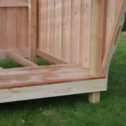 Video hvor vores tmmer Brian Fugleberg fortller de shelters som Oksbl Savvrk levere.